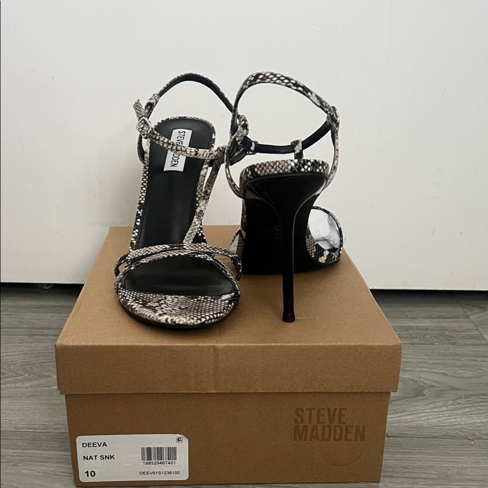 Steve Madden Snakeskin Pattern Heels